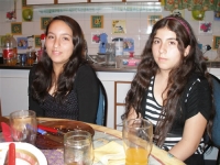 Host daughters Macarena and Soledad